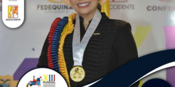 LA CANTANTE VALERIA RICO ES CAMPEONA MUNDIAL DE EQUITACIÓN